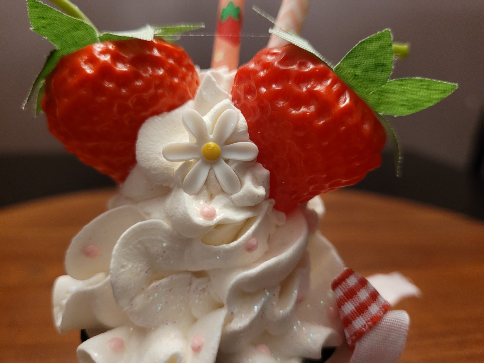 Tiered/Tray/Shelf/Sitter/Decor/Strawberry/Green/Berry Sweet/Ceramic Cup/ Faux