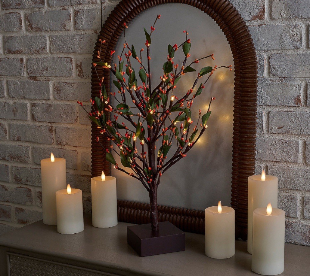 Illuminated Pip Berry and Leaf Tree by Valerie – Harvest