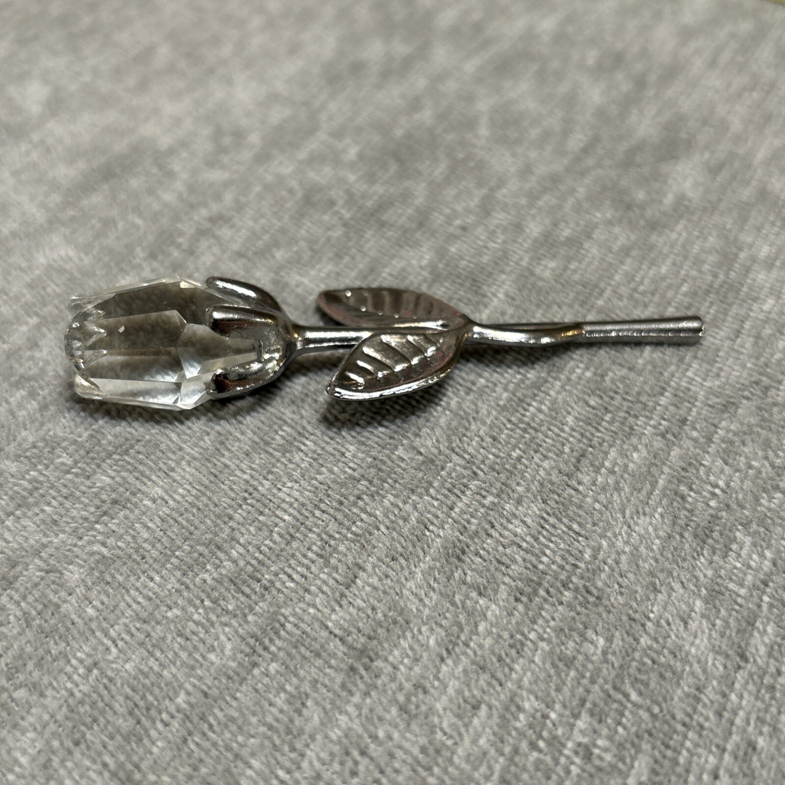 Artificial Crystal like Rose Flower Silver Colored Leaves Romantic Paperweight