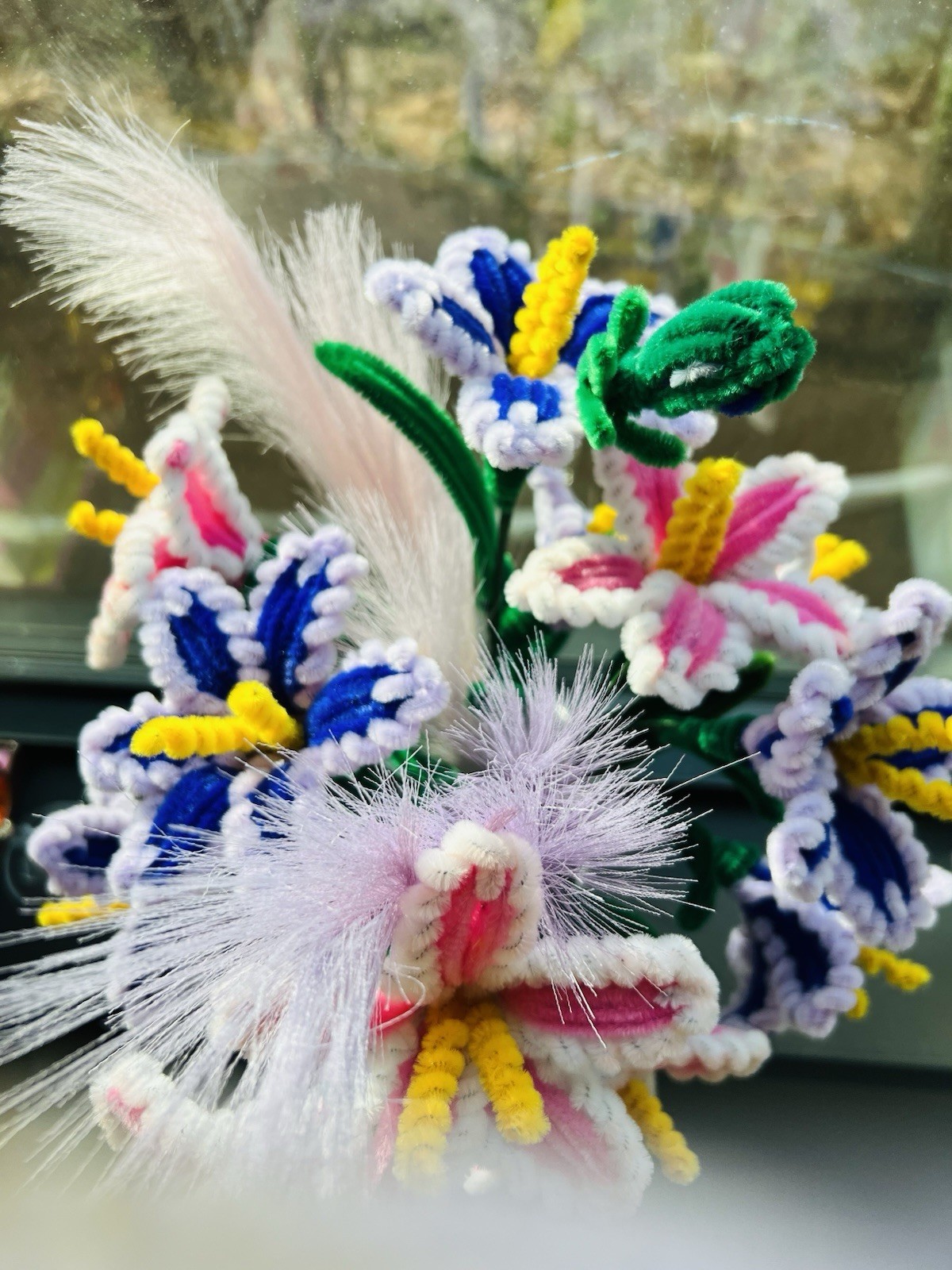 Original Handmade 6 pcs Pipe Cleaners Flowers Branches In The Vase .