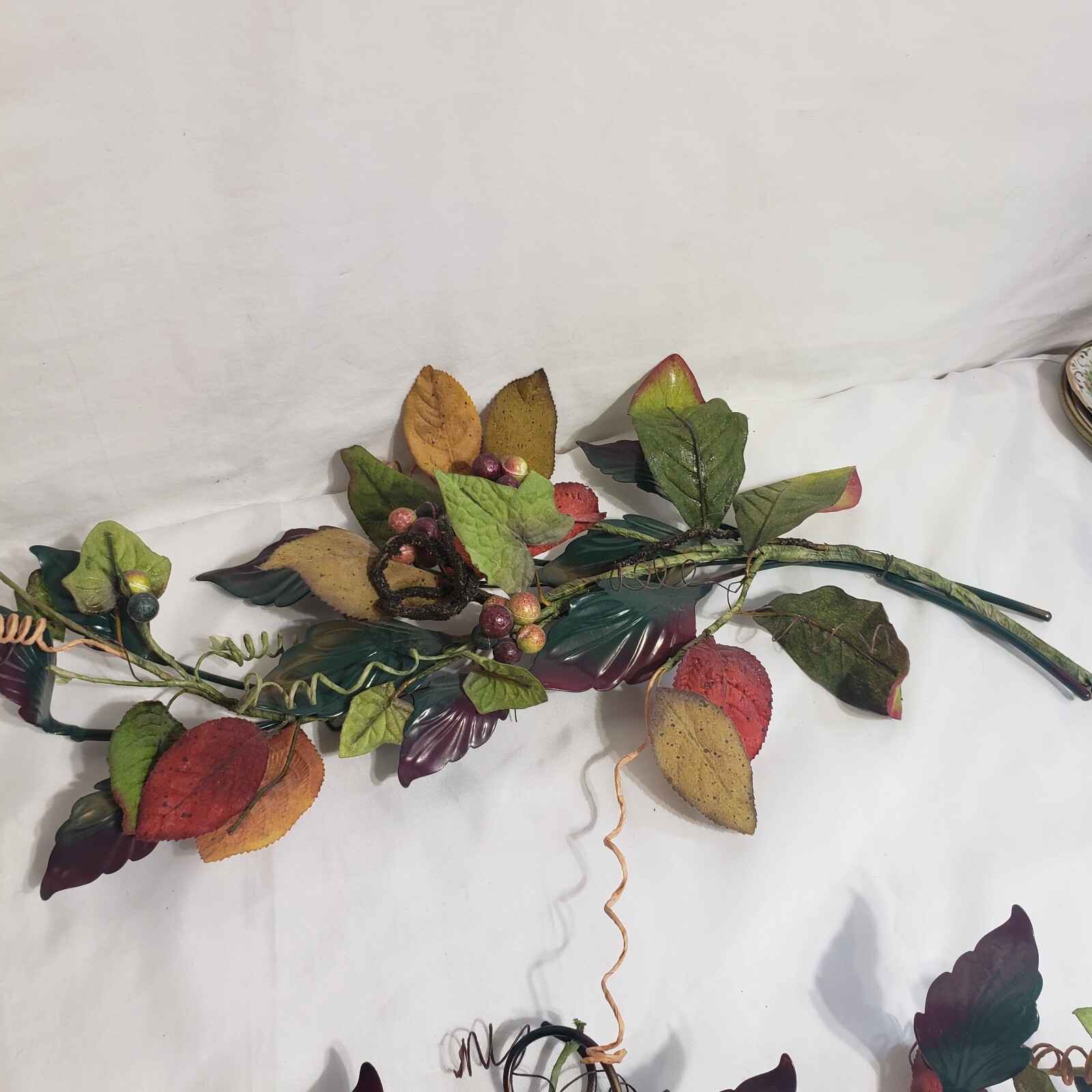 Mixed Material Metal and Floral Wall Decor Hangings Country Colorful