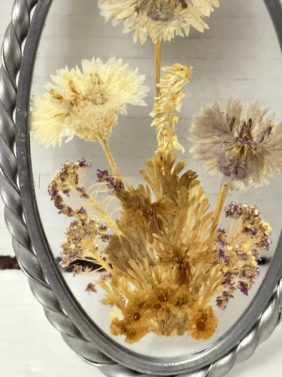 Lasting Impressions Real Pressed Flowers in Glass Oval Metal Frame Suncatcher 6”