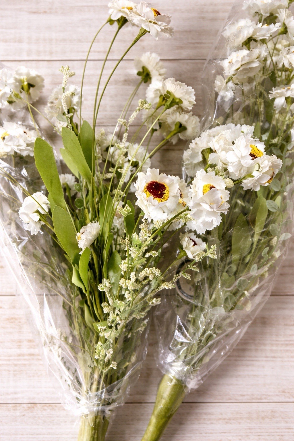 22” Paper Faux Daisy Flowers for Spring Summer Everyday Decorations -Set 3