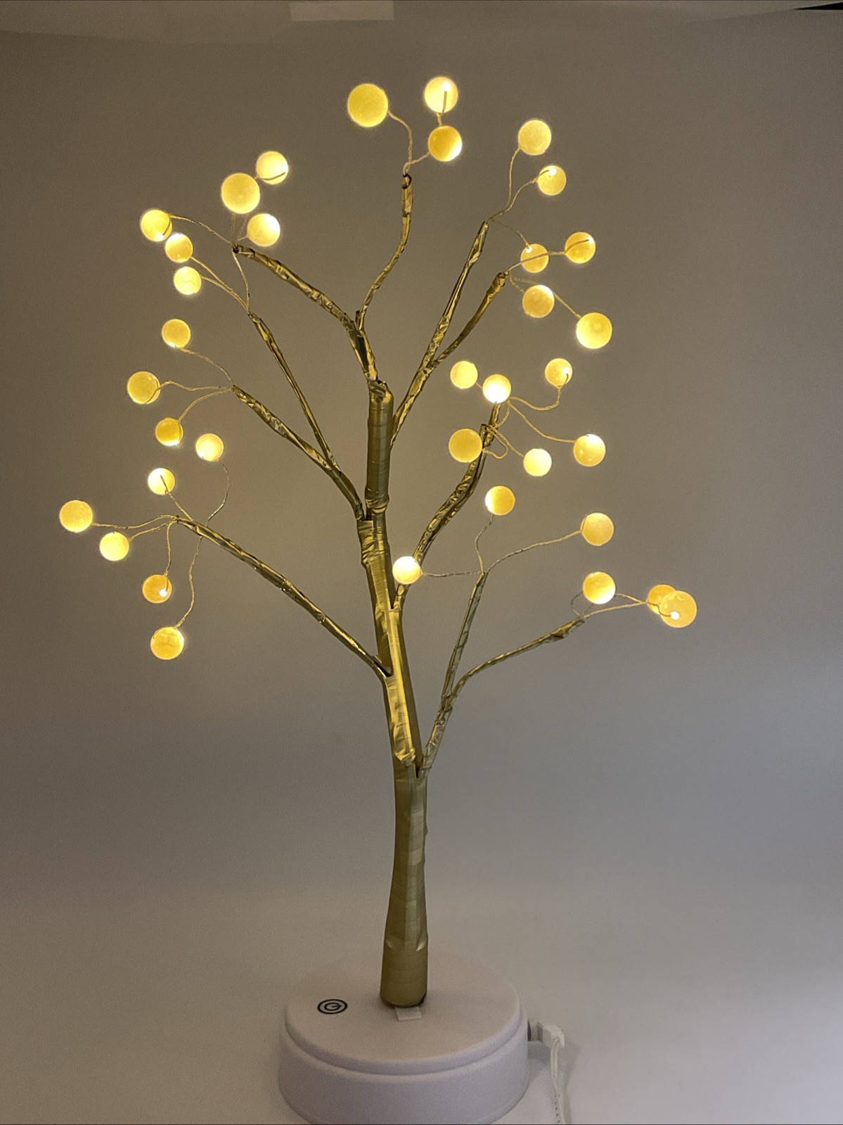Bonsai Tabletop LED Lighted Tree- Bendable Golden Branches USB/Battery Operated