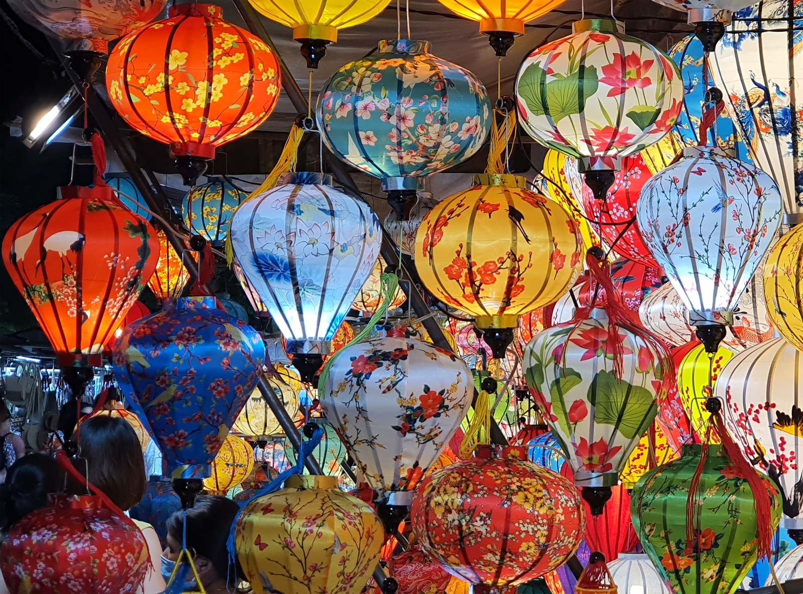 Set 30 Vietnamese Bamboo Silk Lanterns 35cm for Wedding Restaurant Decorations