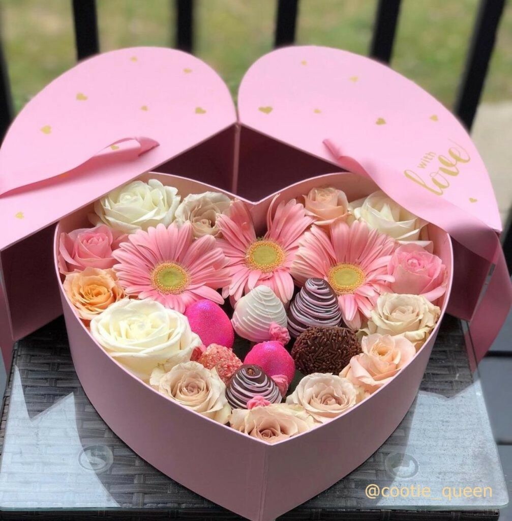Premium Quality Heart Shape Flower Box, Floral Gift Box, for Luxury Arrangements
