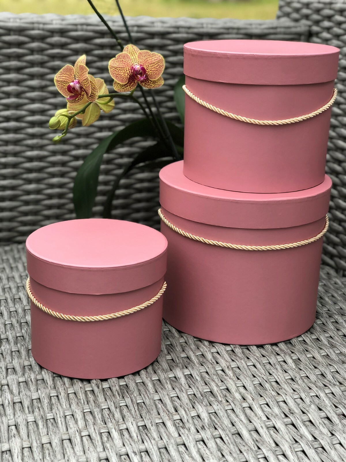 Premium Quality Round Flower Box, Floral Gift Box, Set of 3 pcs, with Lids