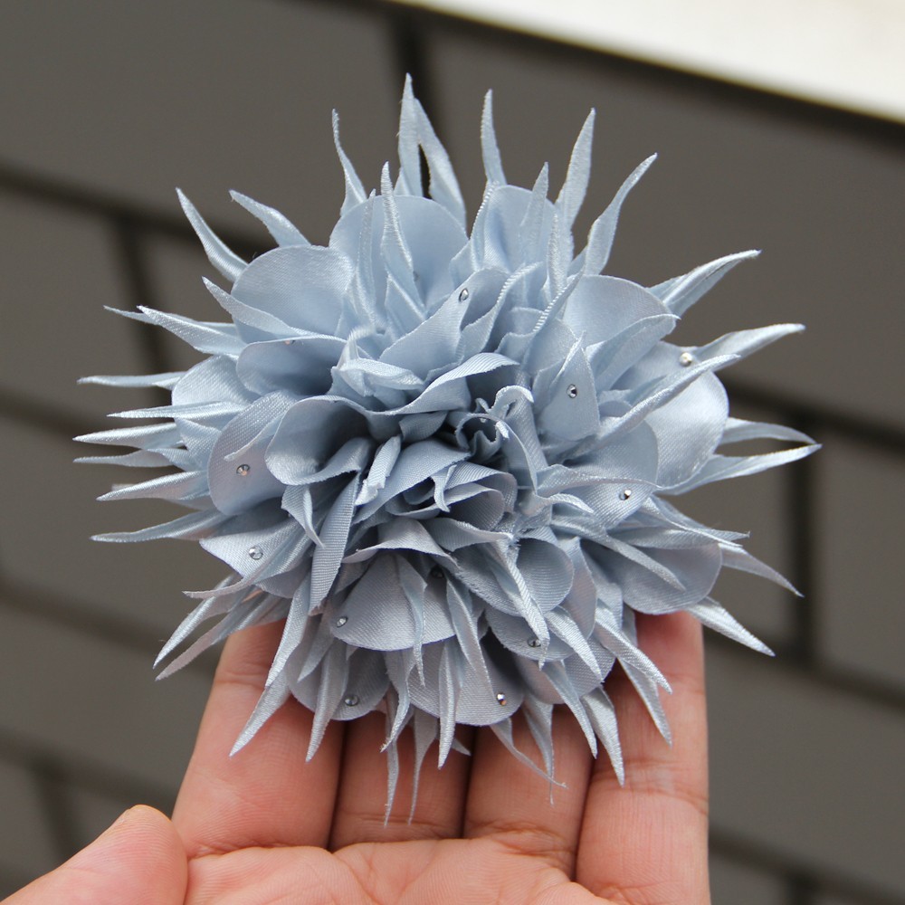 With Beard Edge9.5cm New Women’s Flower Brooch with Tassel Beads Handmade Craft