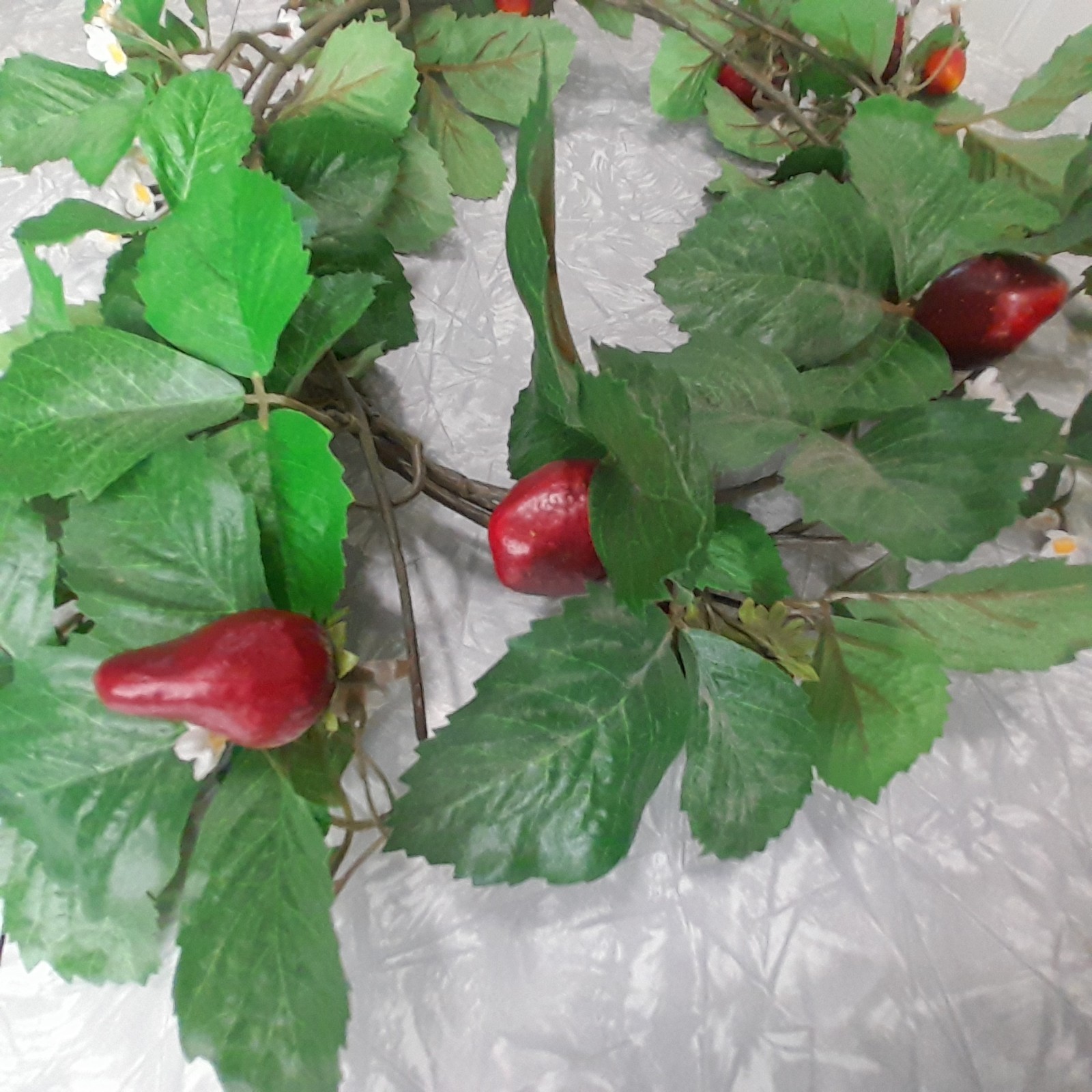 Artificial Strawberry Flower Plant Vine Strawberry White Flowers Garland 6ft