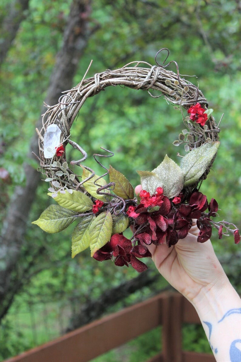 8 Inch Mini Wreath, Quartz and Rose, Red, Maroon, Floral. 
