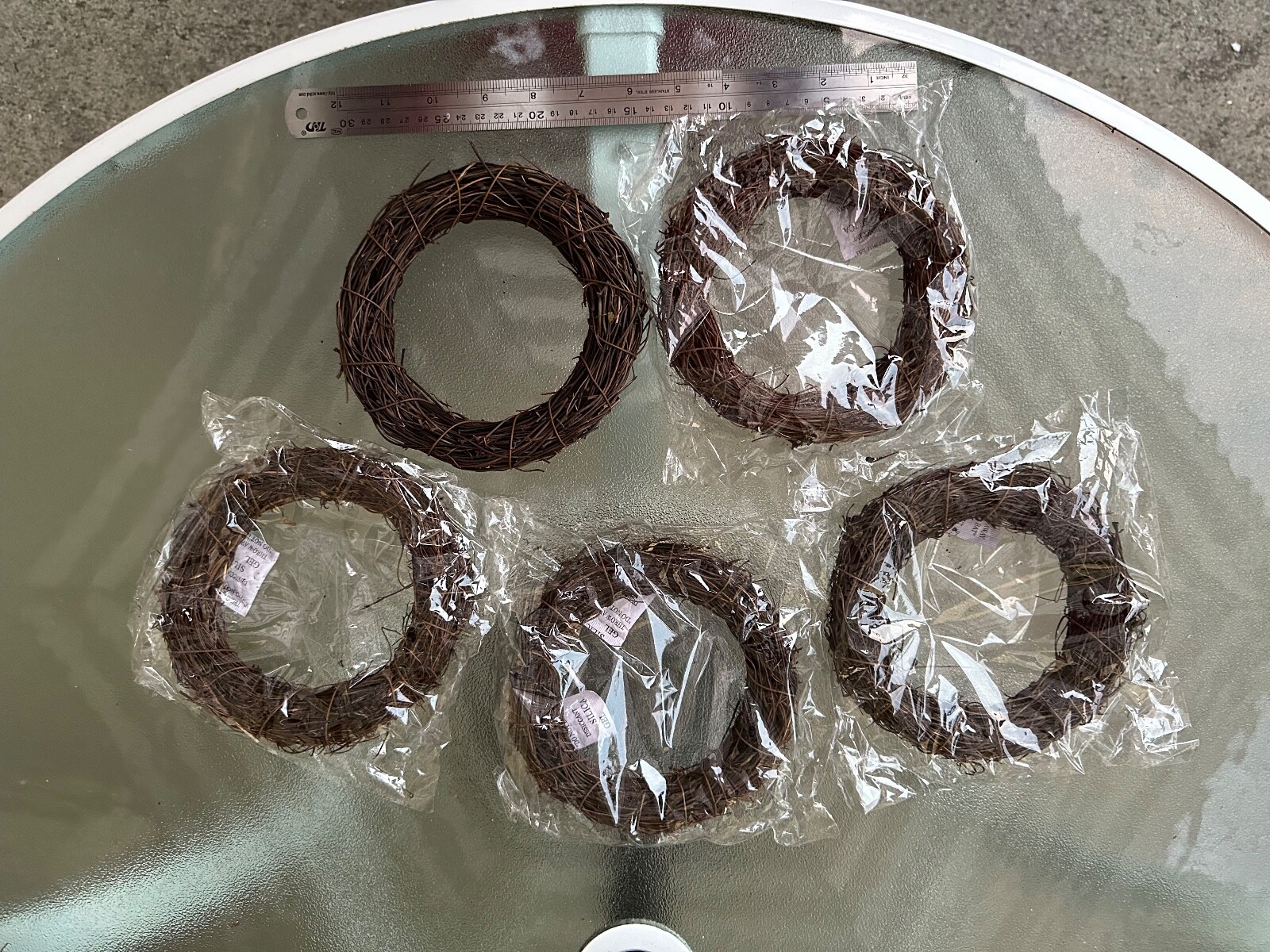 6″ Vine Stick Wreaths 5 pc