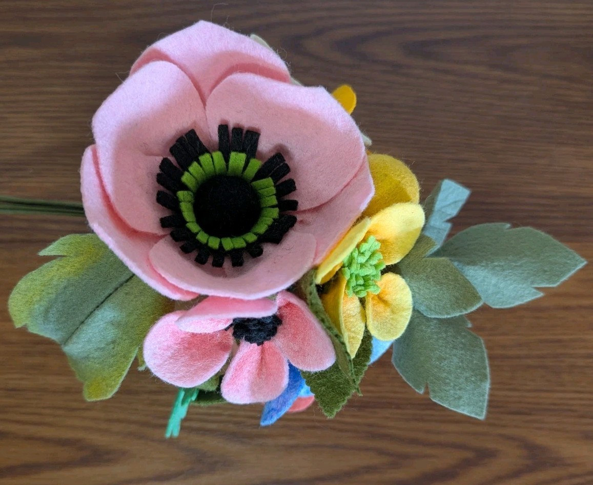 Beautiful Hand Cut Wool Blend Felt Flower Bouquet Gift Wrapped/Great Gift Idea!