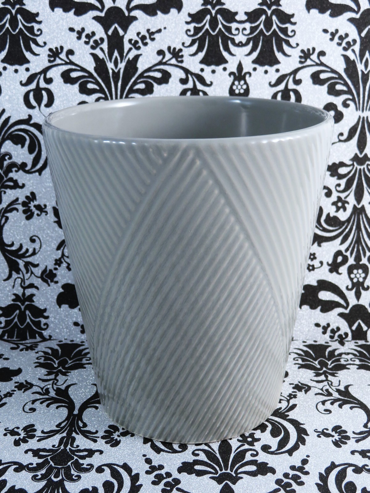 Ceramic Planter Geometric Ribbed Exterior Gray High Gloss Indoor 5.5 Inch