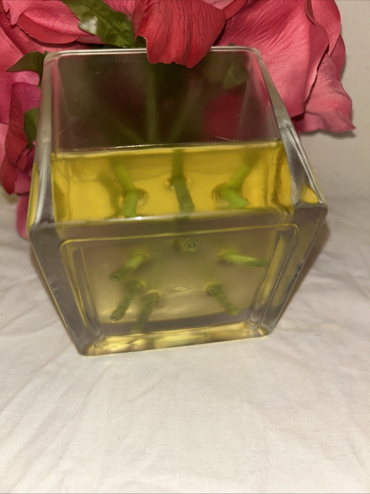 Faux Fuschia Rose Silk Flower Arrangement Clear Acrylic Water Glass Cube Vase 7”