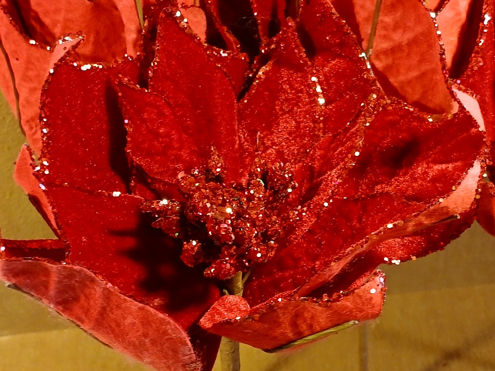 5 Christmas Poinsettia Picks 11″l x 8″w Red Velvet Wired Flower Decor Ornaments