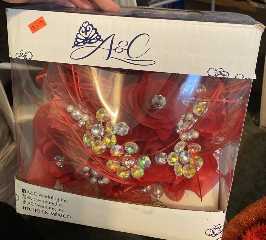 Red Quinceañera Bouquet Artificial Flowers with diamonds
