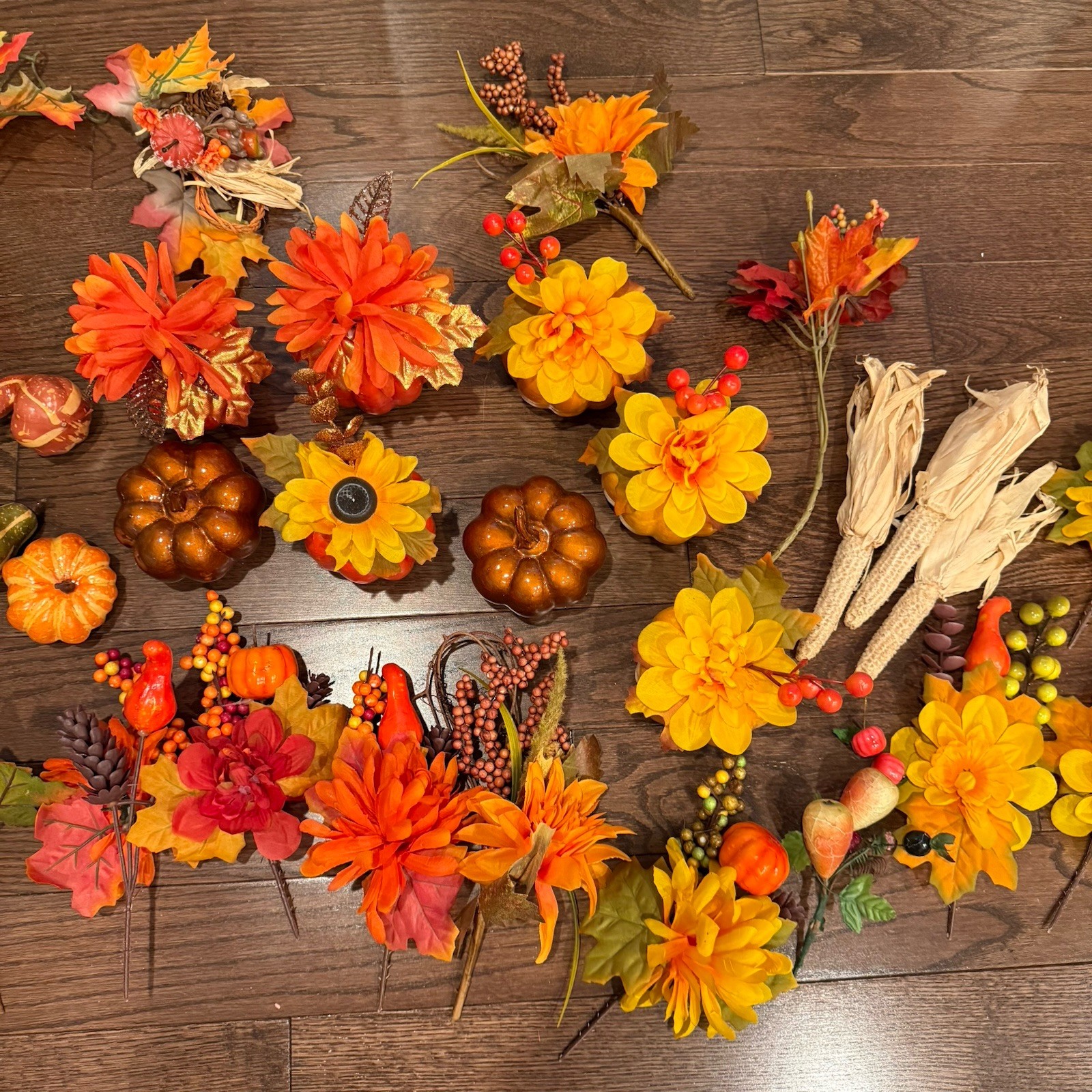 30 +Pcs Artificial Fall Decorations-Floral Picks, Pumpkins, Acorns & Garland