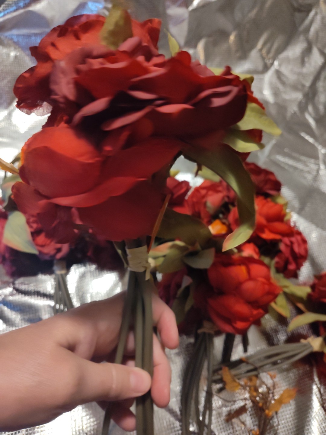 Multi Stem Box Of Faux Rose & Ranunculus Bouquets X6 Bundle & 1 Sm Fall Pick NWT
