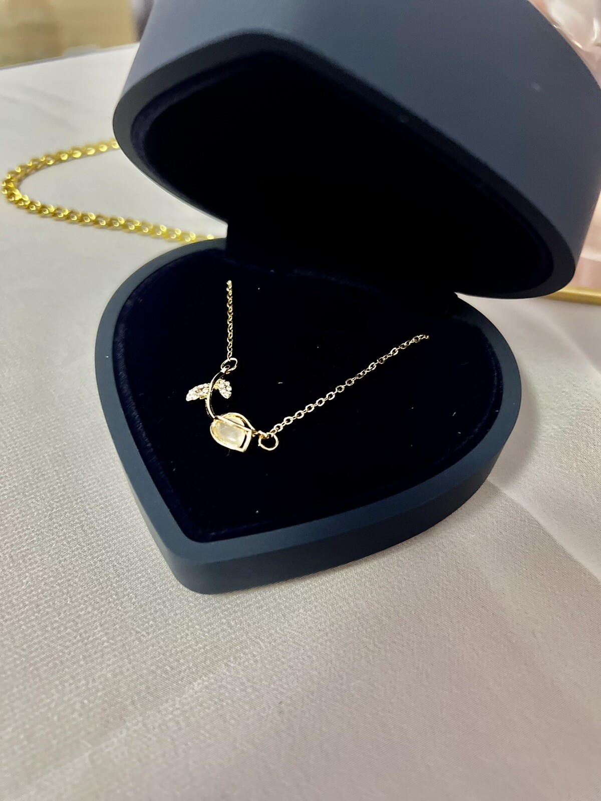 Eternal Enchanted Forever Preserved Rose with Necklace – Infinity Rose