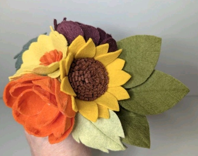Beautiful Hand Cut Wool Blend Felt Flower Bouquet Gift Wrapped/Great Gift Idea!