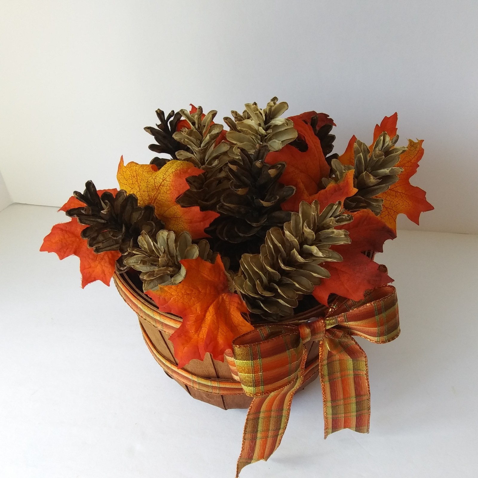 “Rustic Fall Pinecone Basket Centerpiece w/ Autumn Leaves & Plaid Bow Decor
