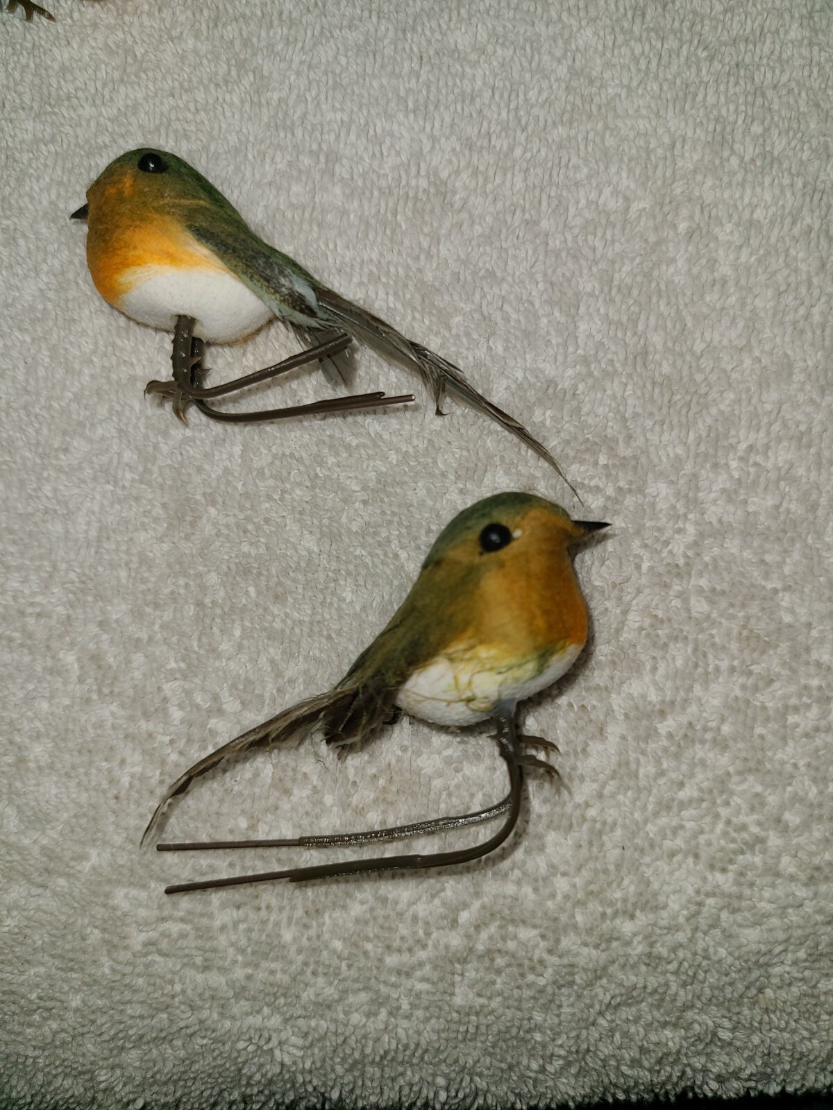 7 ARTIFICIAL FEATHER ROBIN BIRD FLOWER PICK/DECOR MINIS