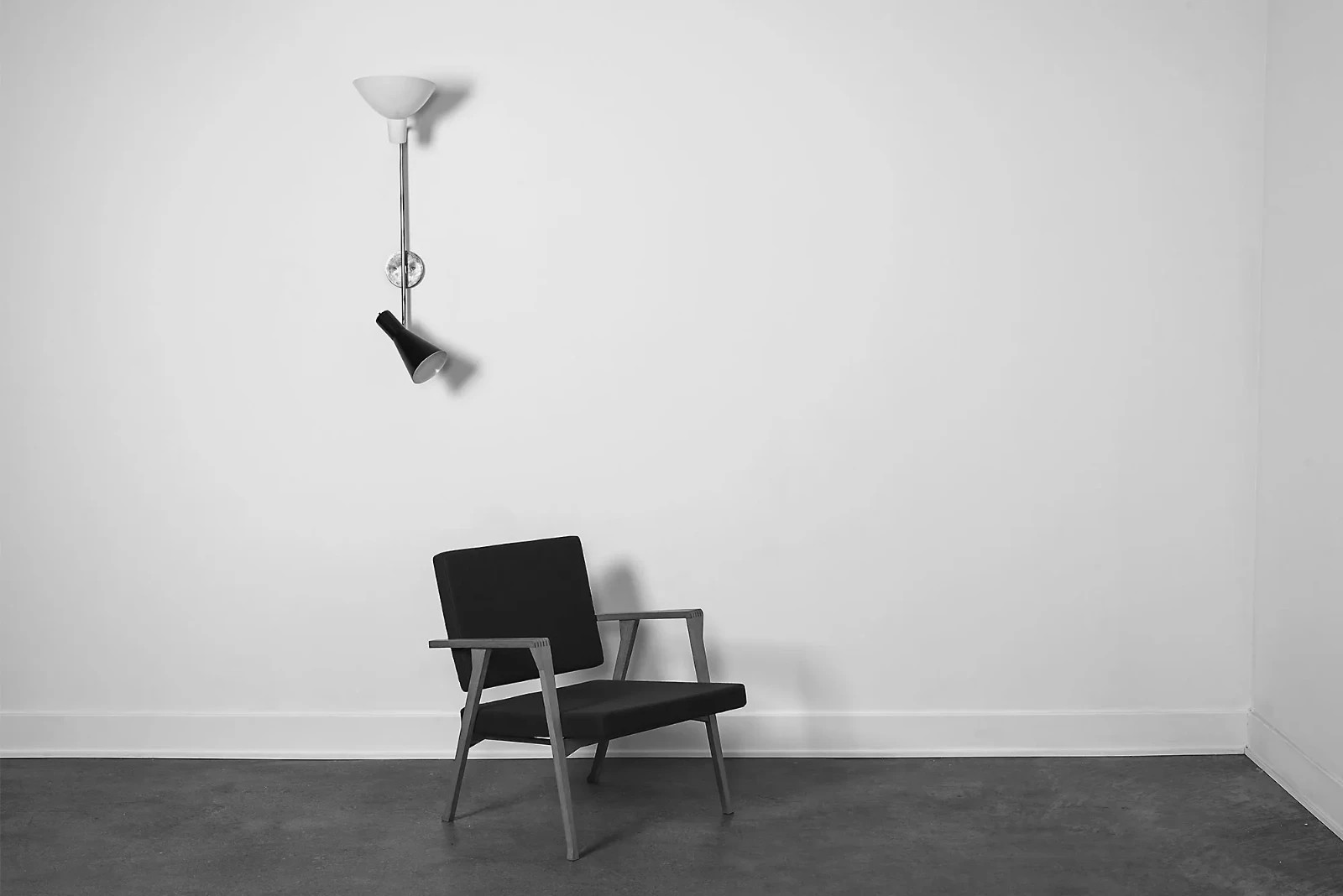 Gino Sarfatti and Vittoriano Viganò Wall light, model 199 (black and white versi