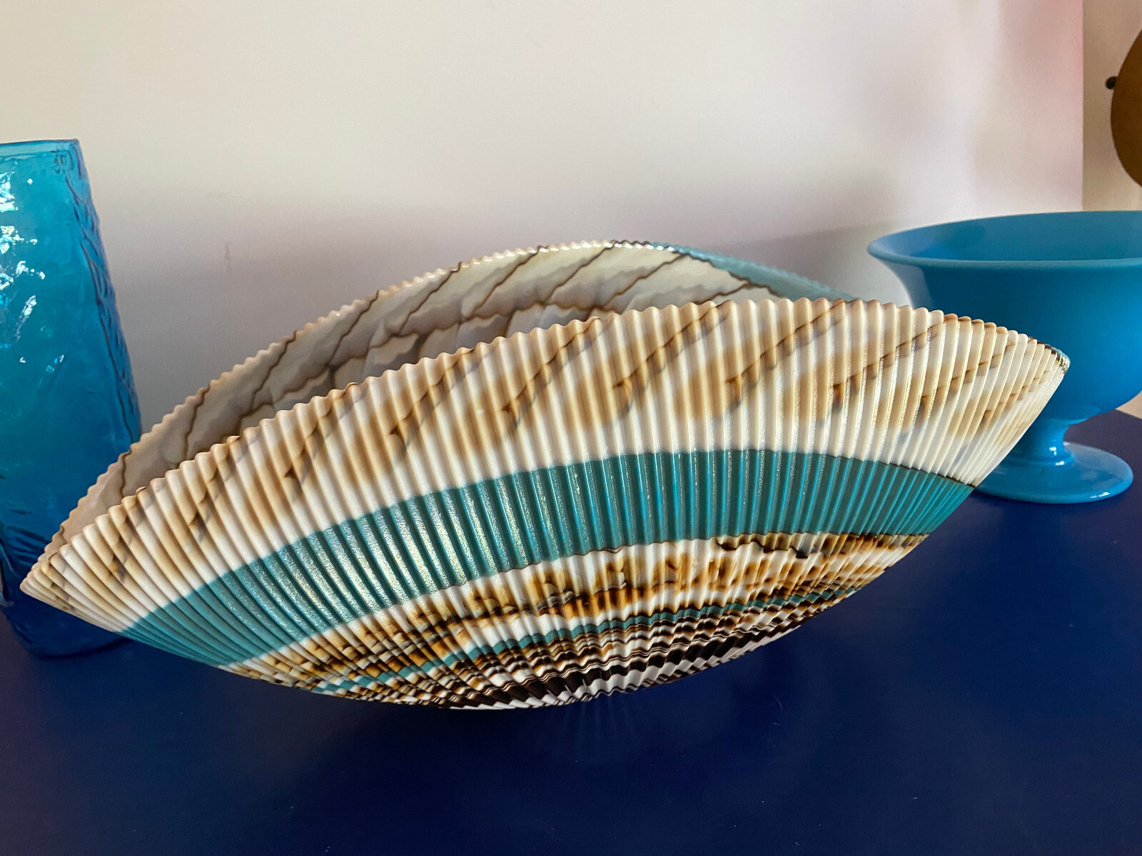 Native Trails Murand Glass Vessel Shell Large 16″ Long And 7 1/2″ Wide 7″ Tall