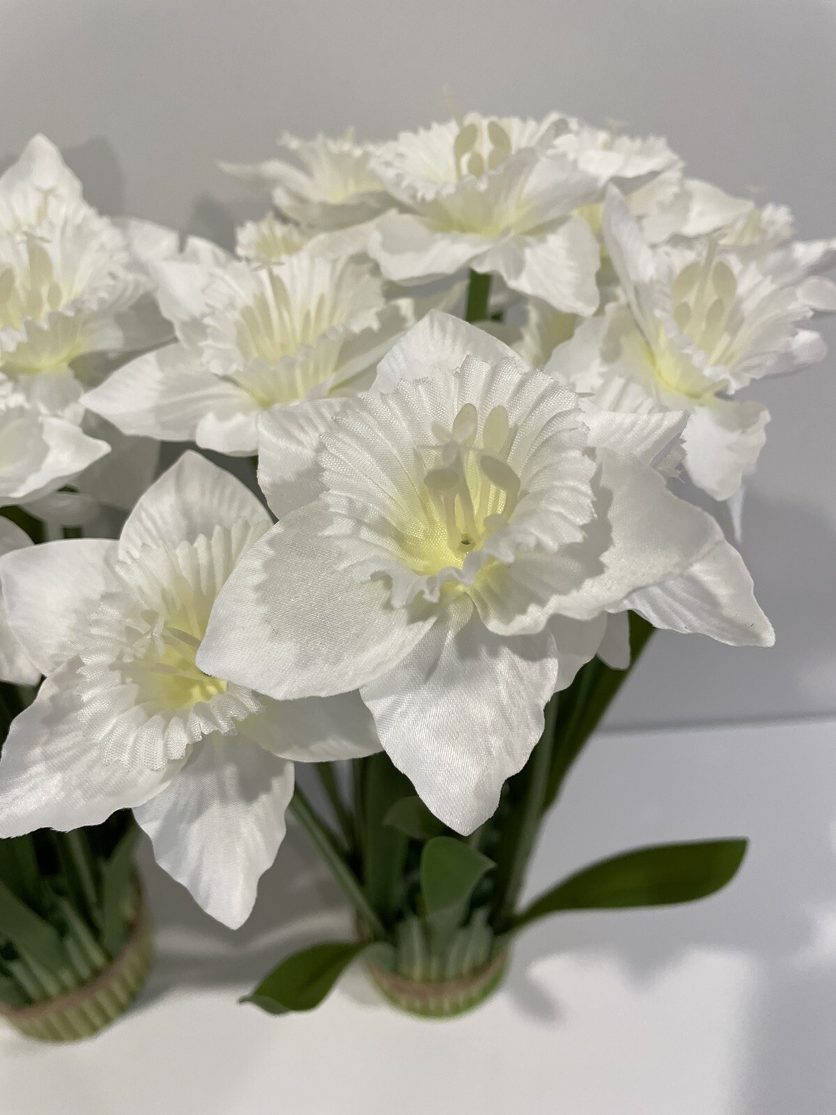 Valerie Parr Hill Daffodil Bundles – Large 15” White Set of 2 NEW