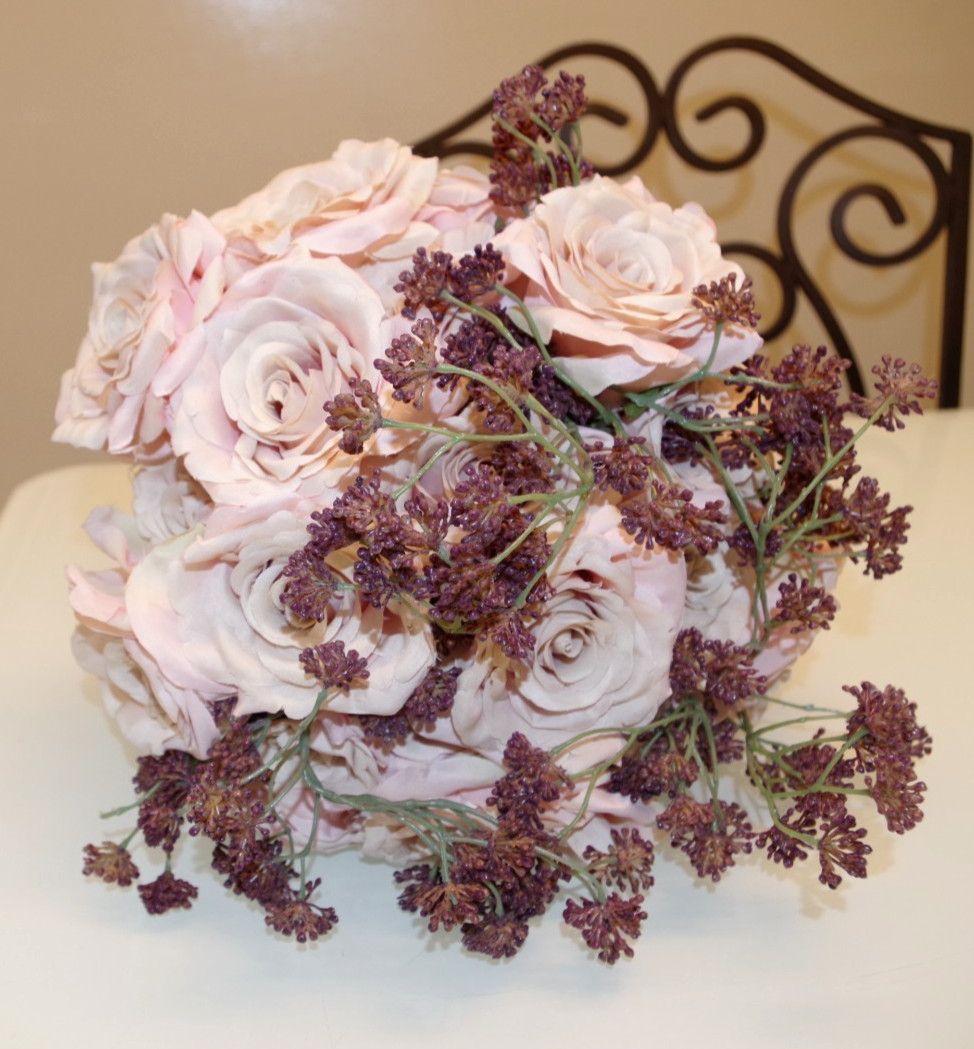 H Pink Roses & Burgundy Faux Floral Arrangement Clear Glass Vase Flower Bouquet