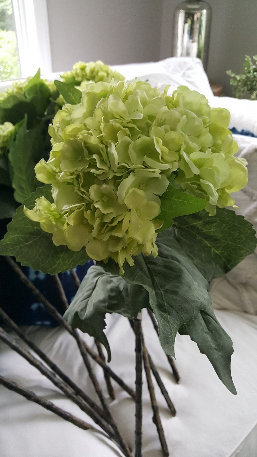 Faux Hydrangea Stems Bundle 12 White & Limelight Green 31 Inch