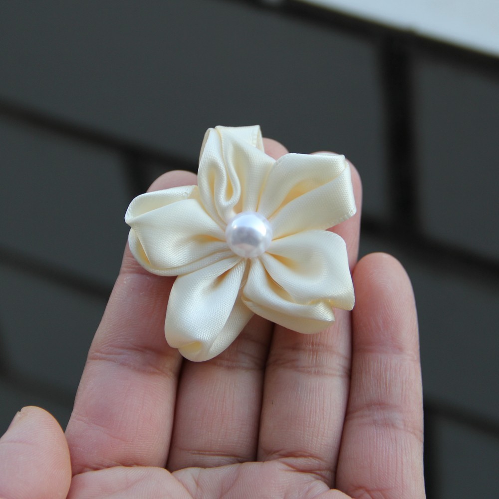 5cm Sweet Rosette Satin Ribbon Flowers With Pearl Used for Diy Headband