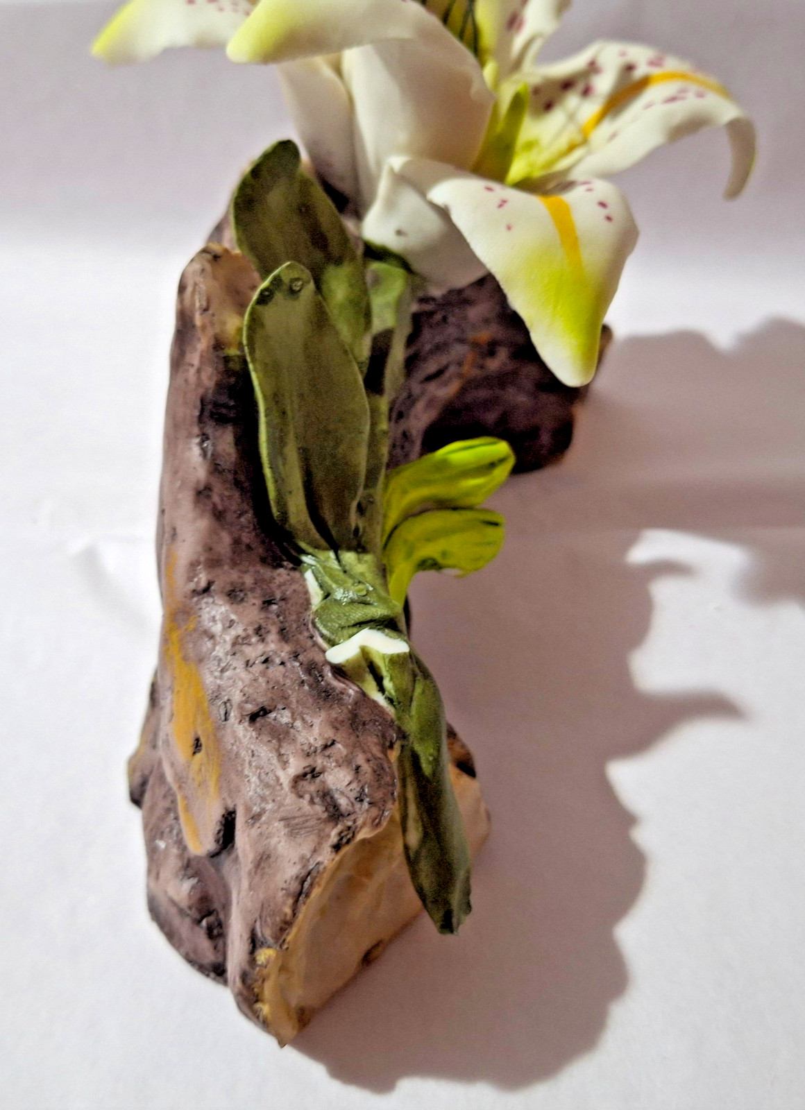 VTG Rare Tiger Lily Branch Cream Yellow Green Italy Porcelain Has Damage