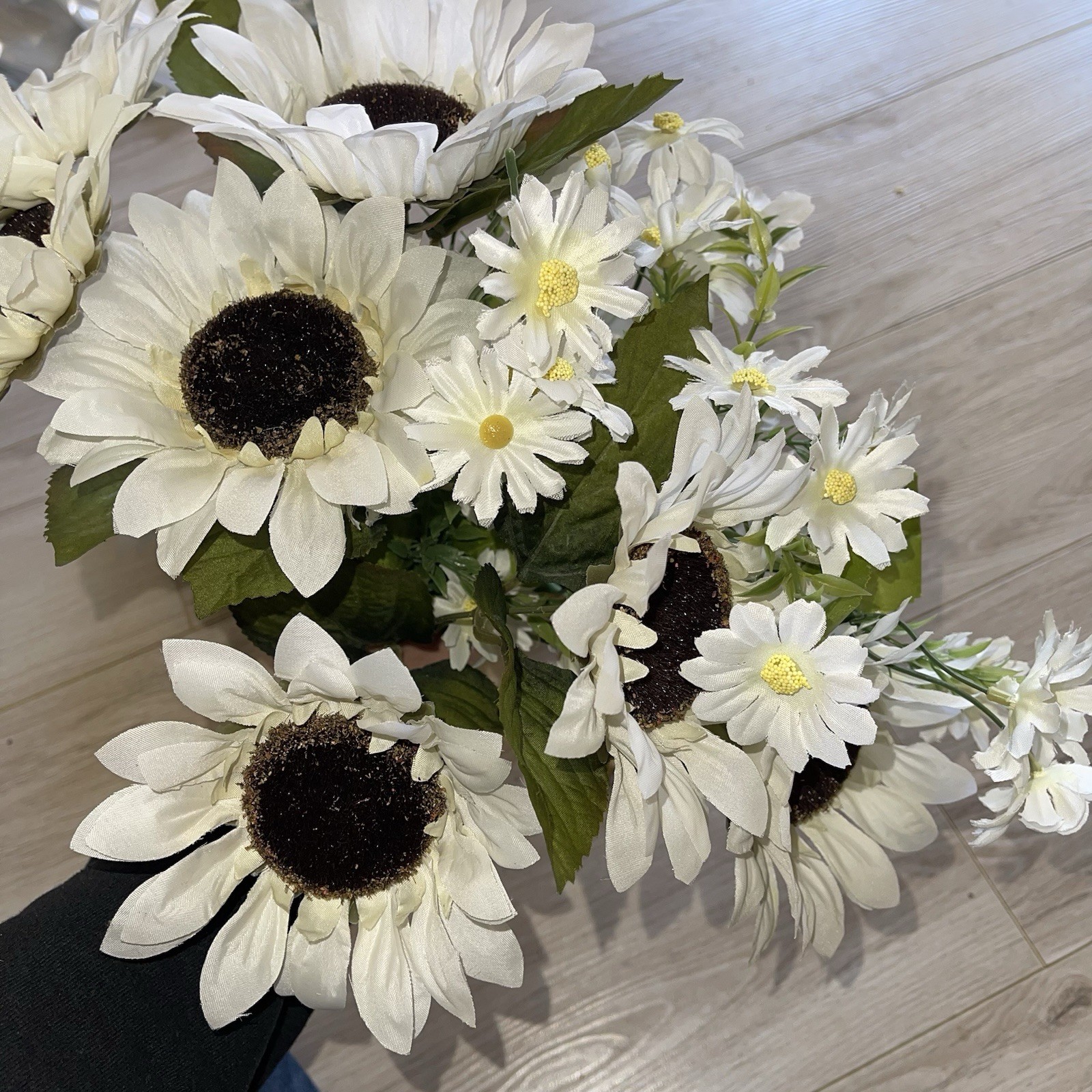 Lot Of Artificial Silk Sunflower Stems, 2 Bouquets, Daisies Cream White Floral