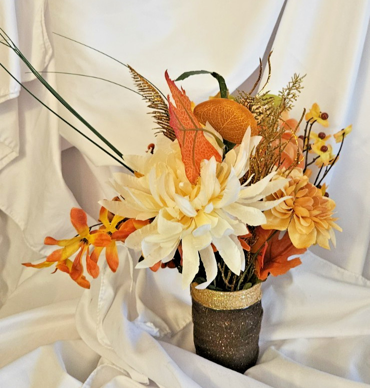 Fall/autumn artificial flower arrangement A4