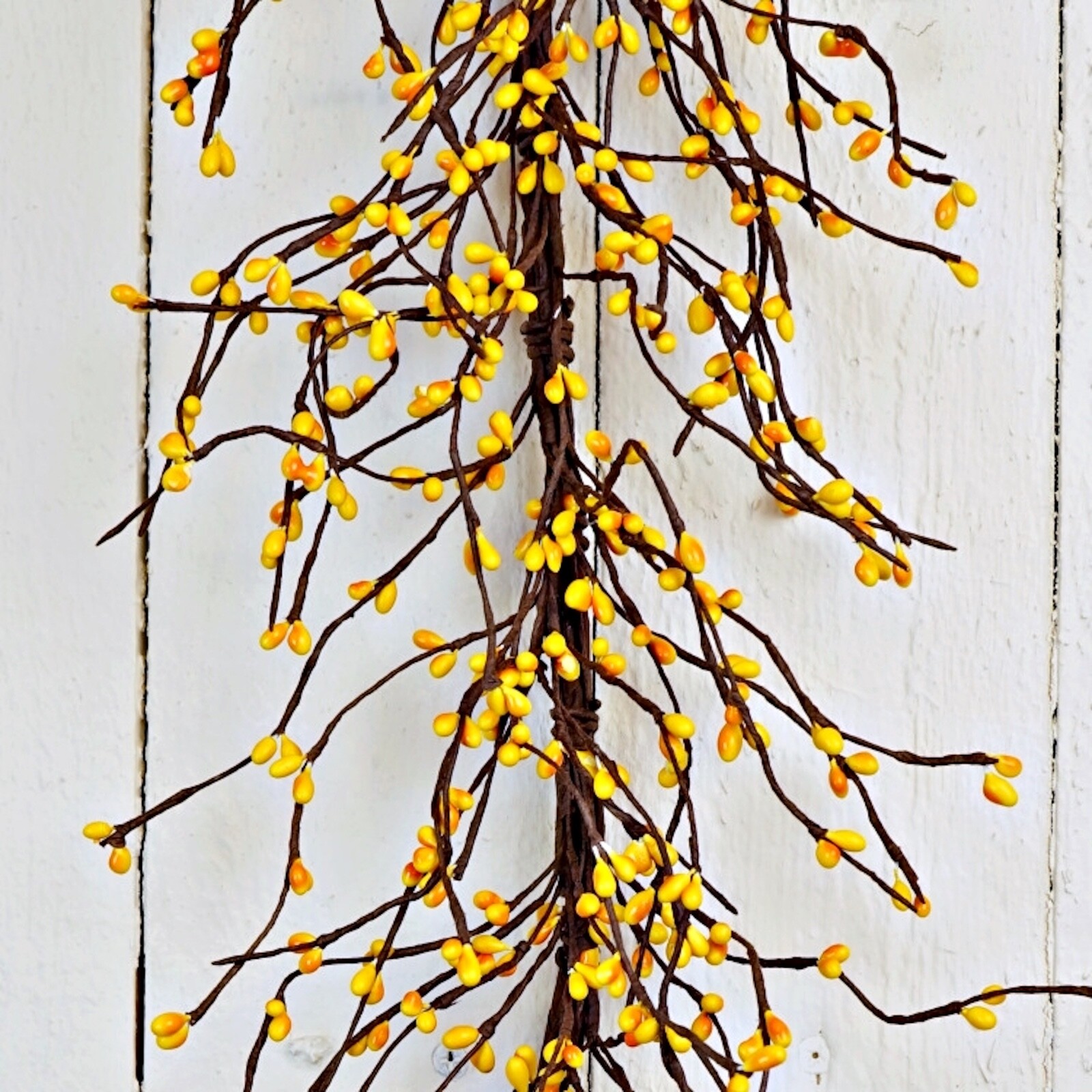 Pip Berry Garland in Yellow – 4.5′ / 4.5 FT / 54″
