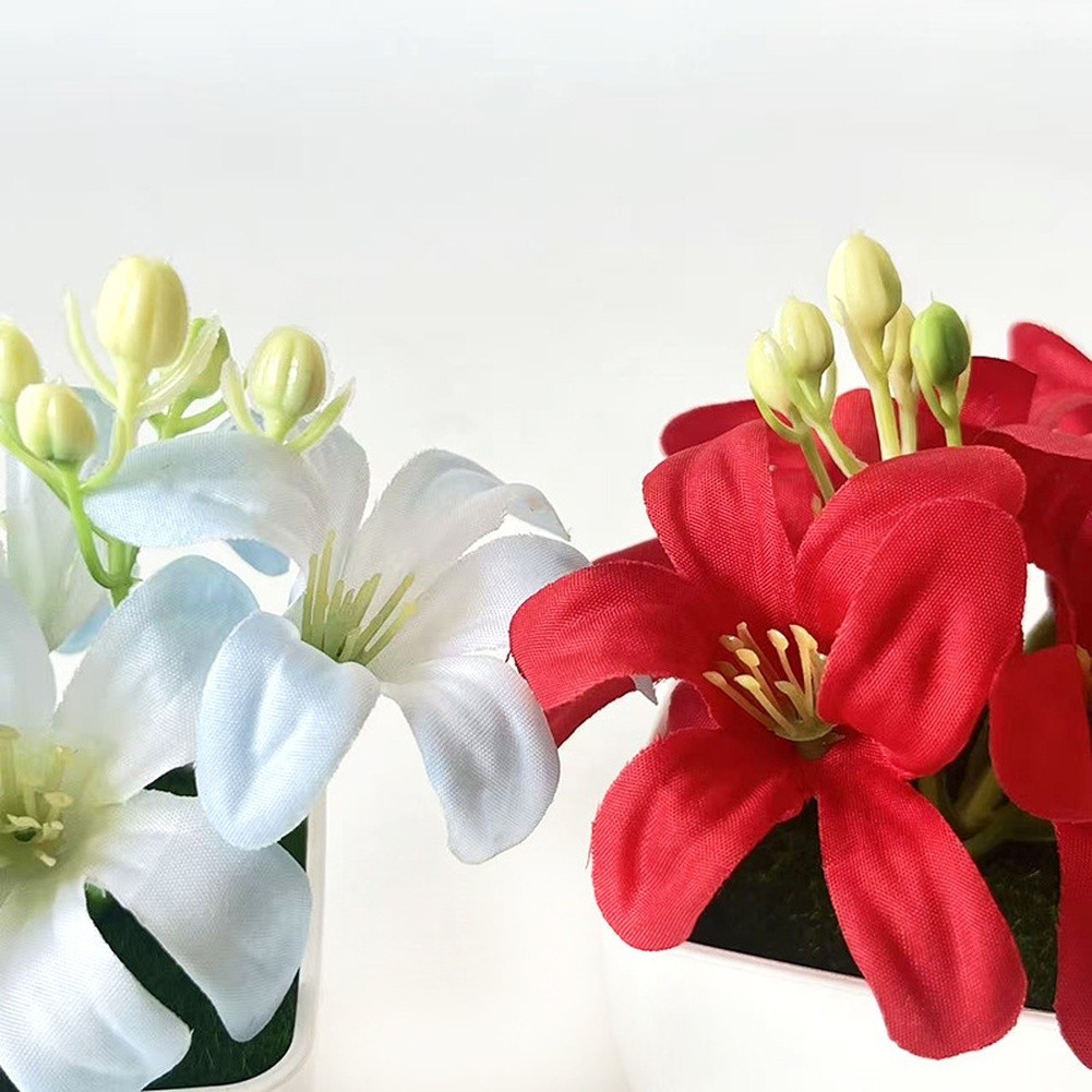 Plastic Miniature Lily Potted Plant 4.3 Inches for Small Space Decoration