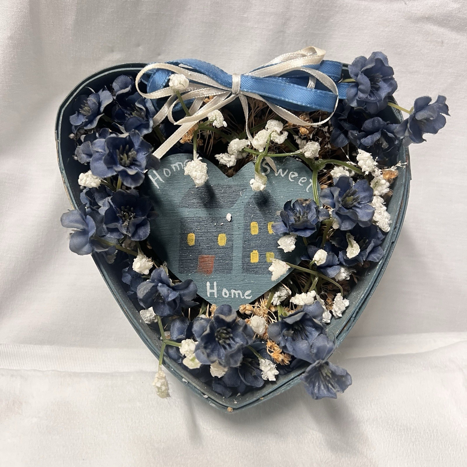 Vintage Handmade Floral Country Style Wall Hanging Artificial Flowers Heart Box