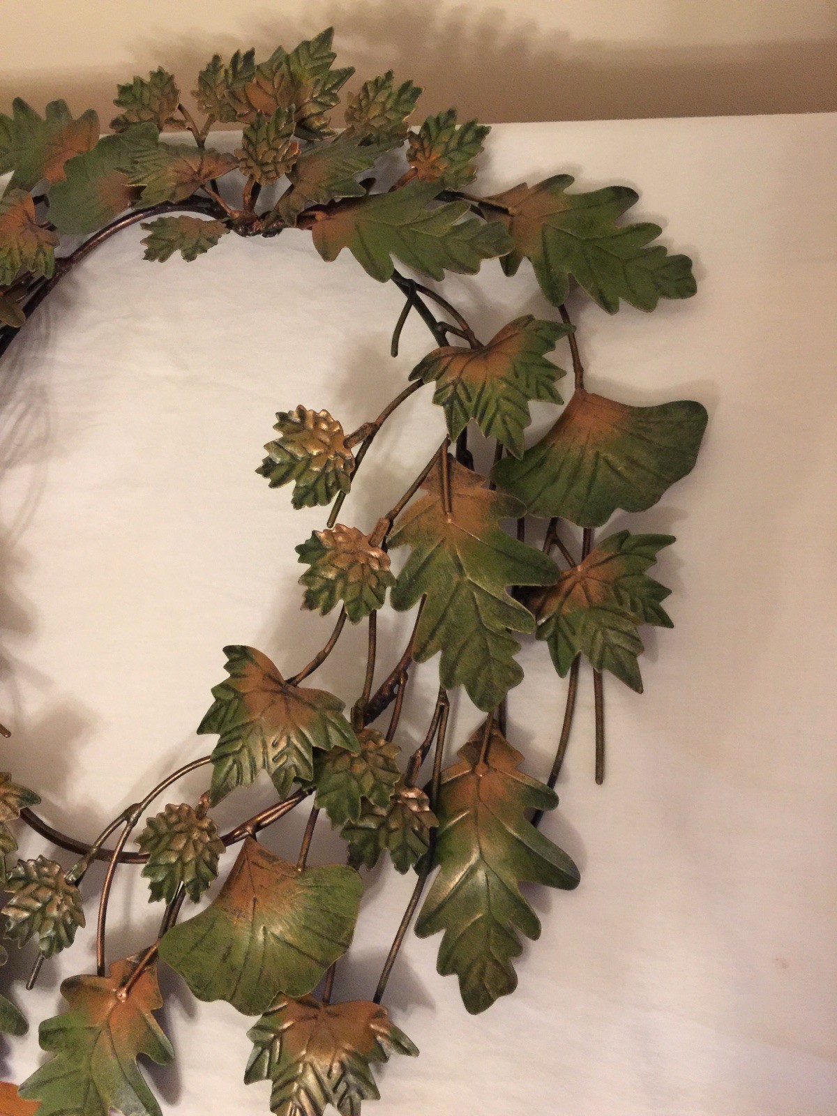 NWD Green Metal Evergreen Enterprises Leaf Wreath Wall Decor 20” H X 18” W