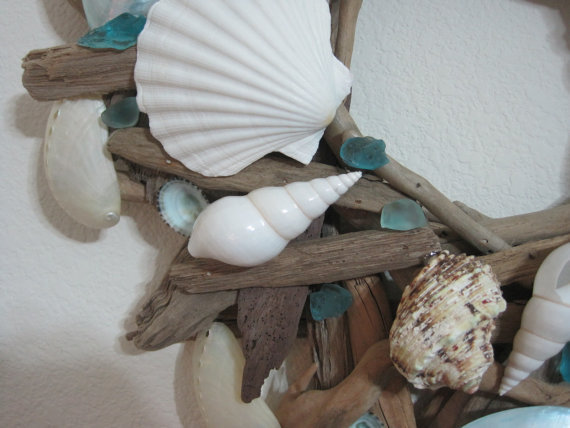 Beach Decor Handmade Seashell and Sugar Starfish Driftwood Wreath – Coastal Home