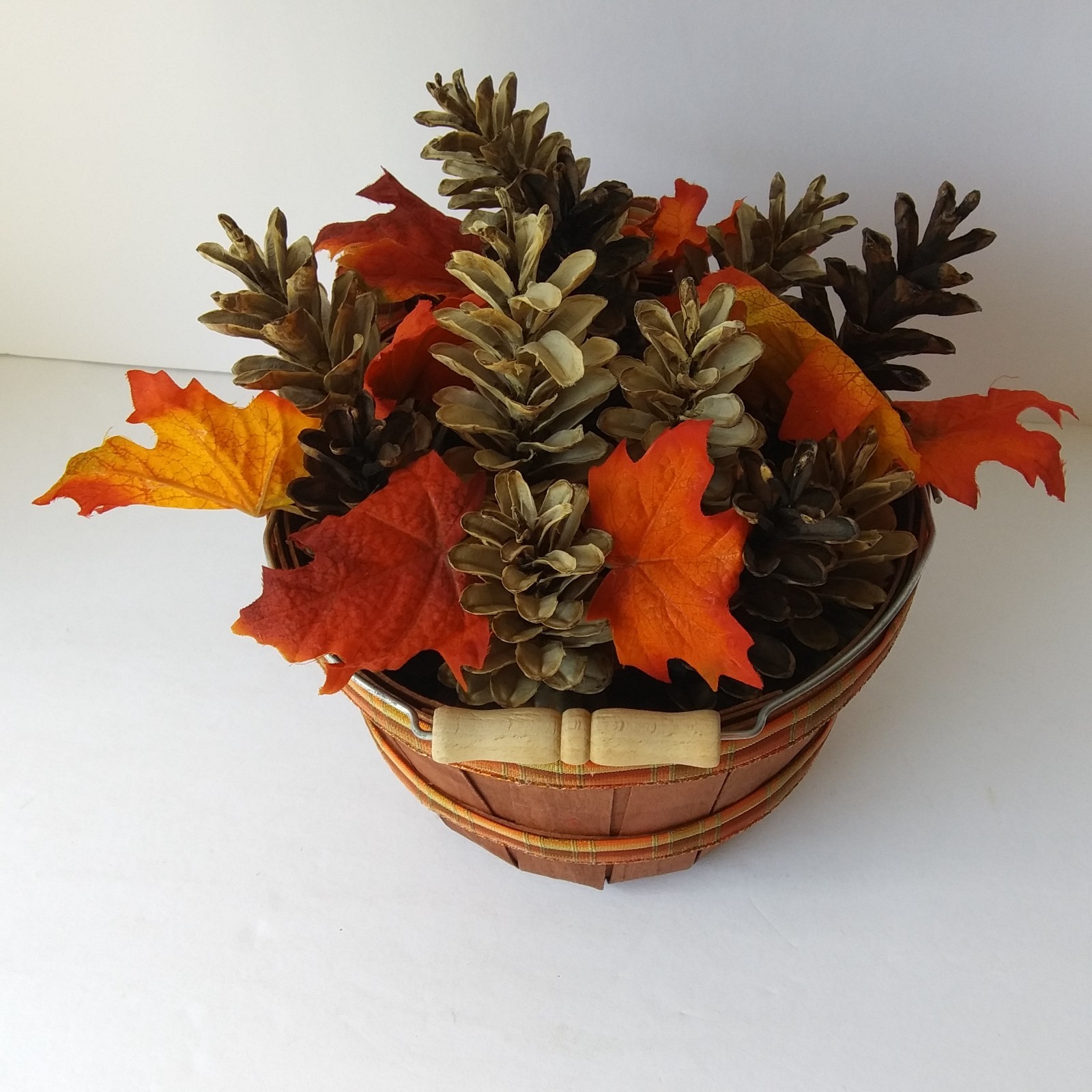 “Rustic Fall Pinecone Basket Centerpiece w/ Autumn Leaves & Plaid Bow Decor