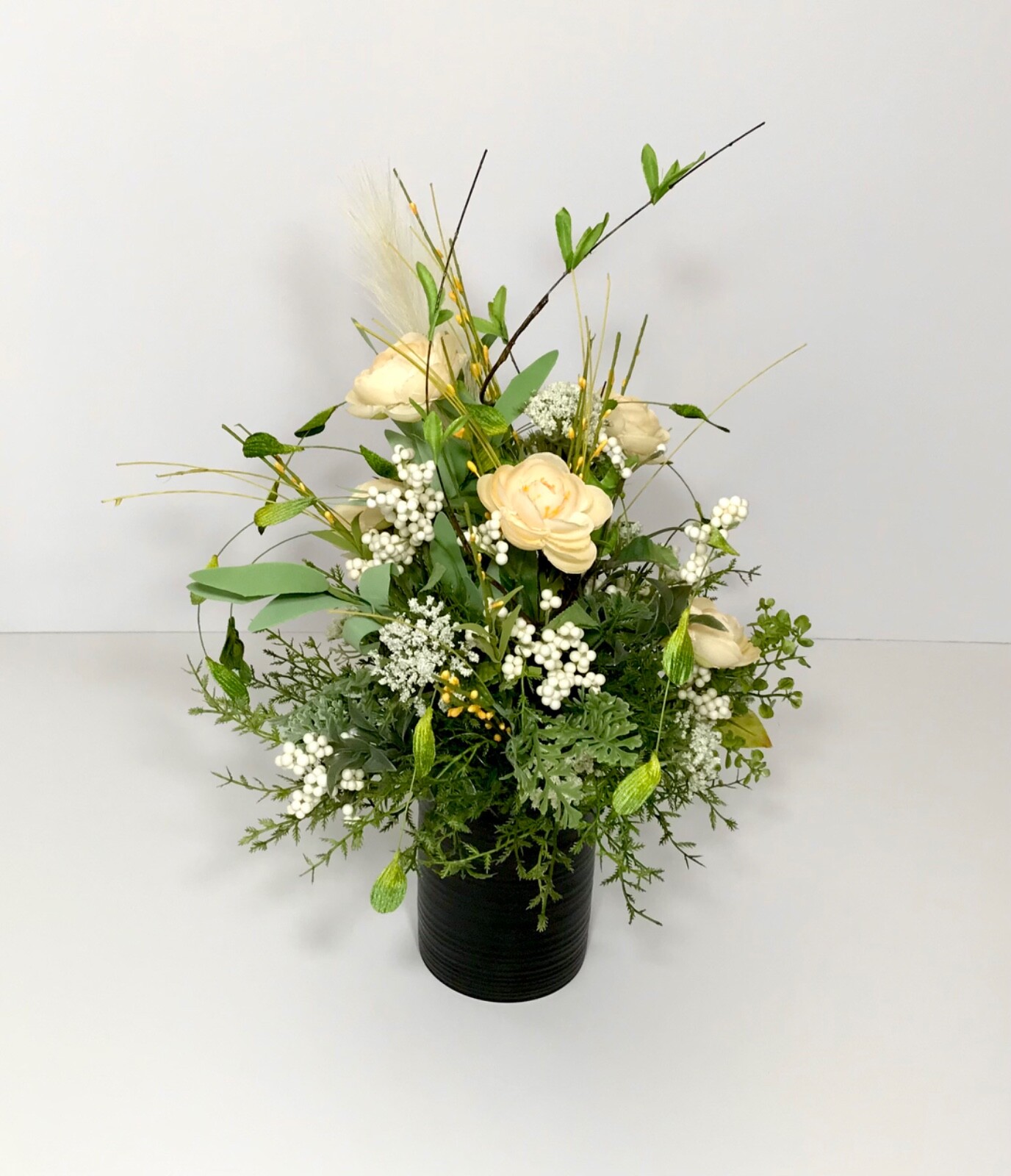 YELLOW RANUNCULUS FLORAL GREENERY ARRANGEMENT CONTEMPORARY CENTERPIECE GIFT NEW