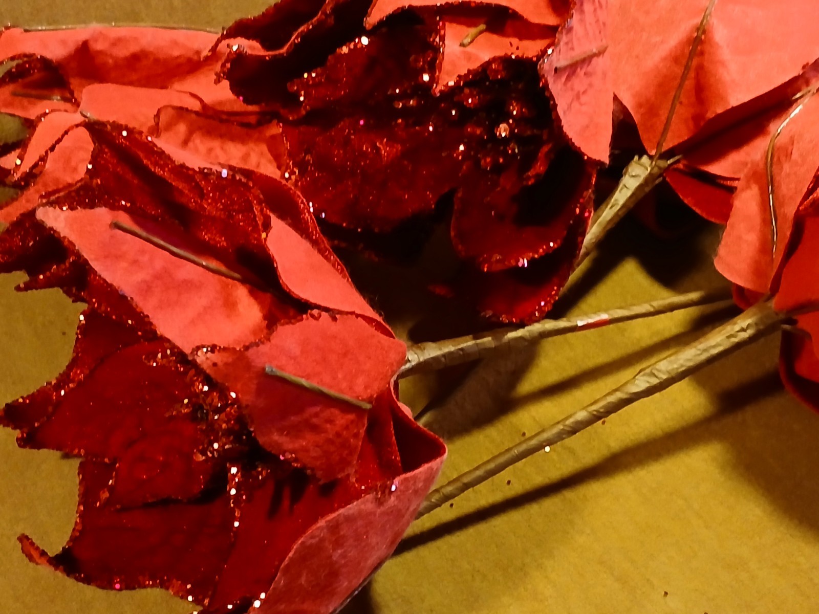 5 Christmas Poinsettia Picks 11″l x 8″w Red Velvet Wired Flower Decor Ornaments