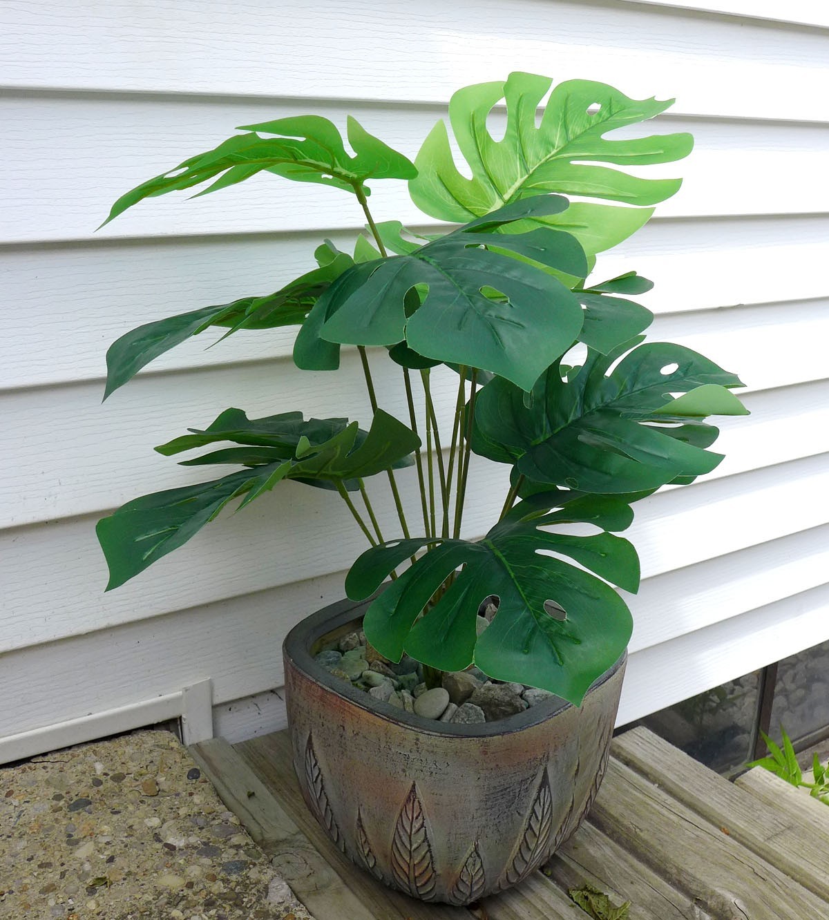 15″ Height Artificial Turtle Leaves Palm Small Bush Tree (12 stems)