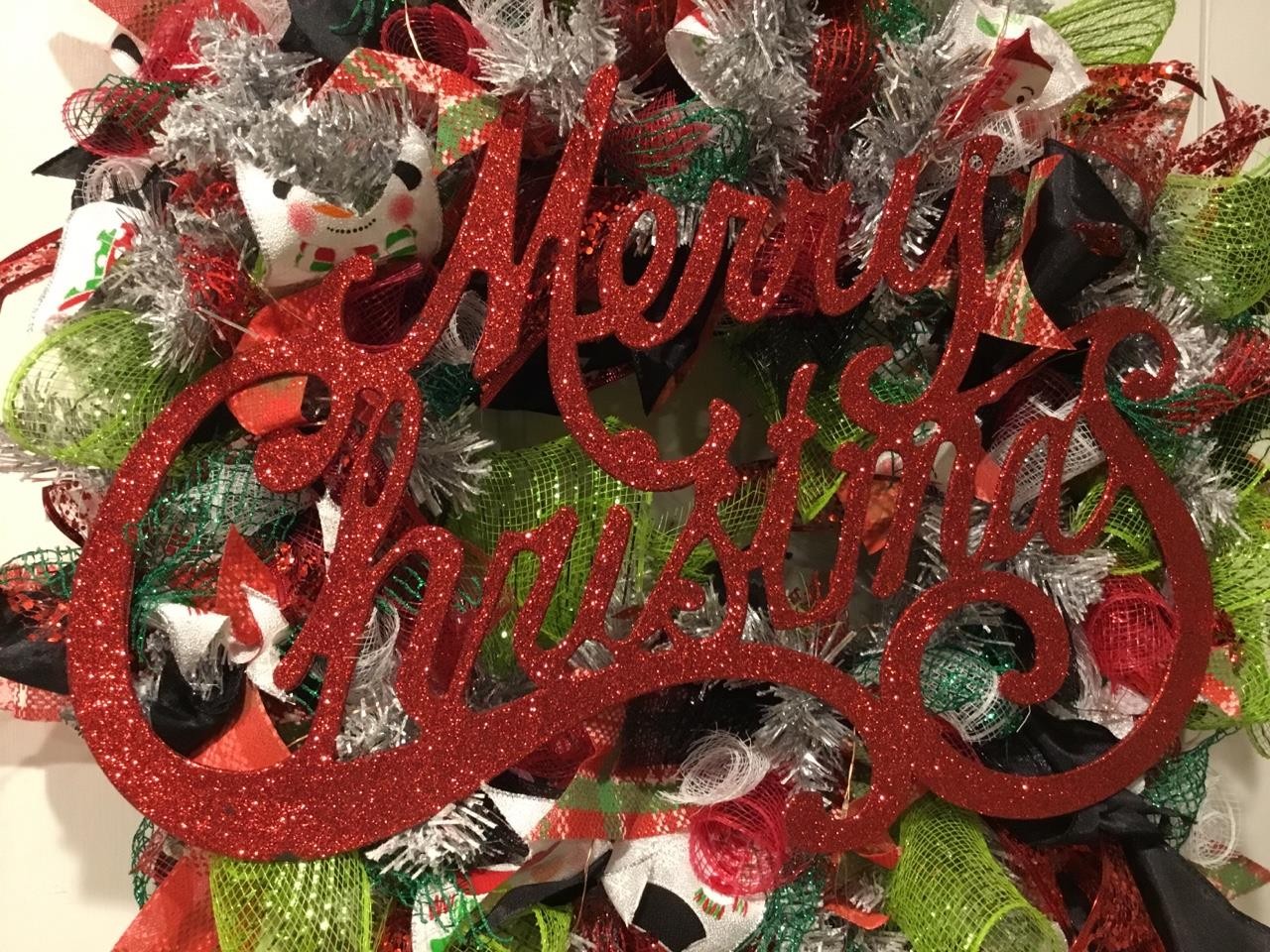 HANDMADE DOOR WREATH MERRY CHRISTMAS LITES UP DECORATION SILVER BASE