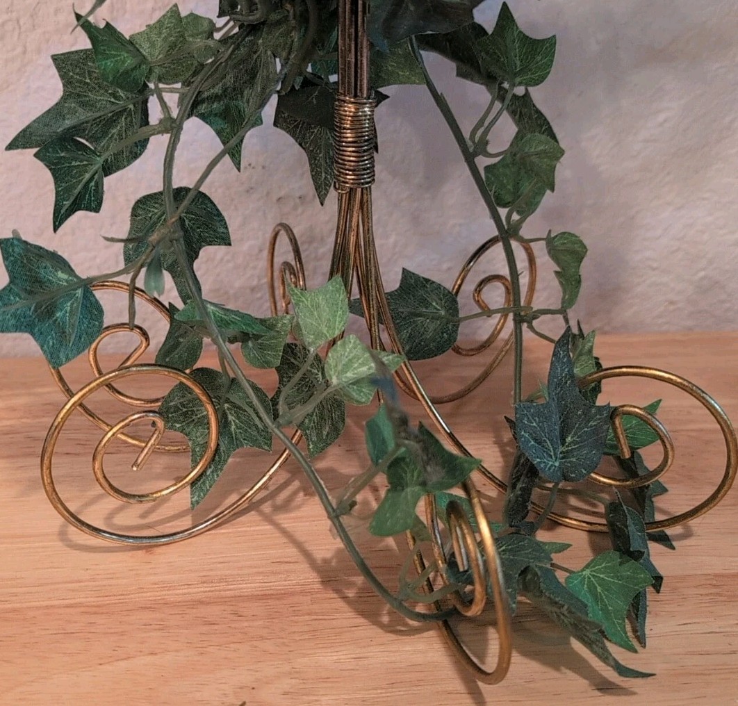 Vtg Artificial Rose & Ivy Vine Flower Arrangement/Brass Toned Metal Stand 20×10