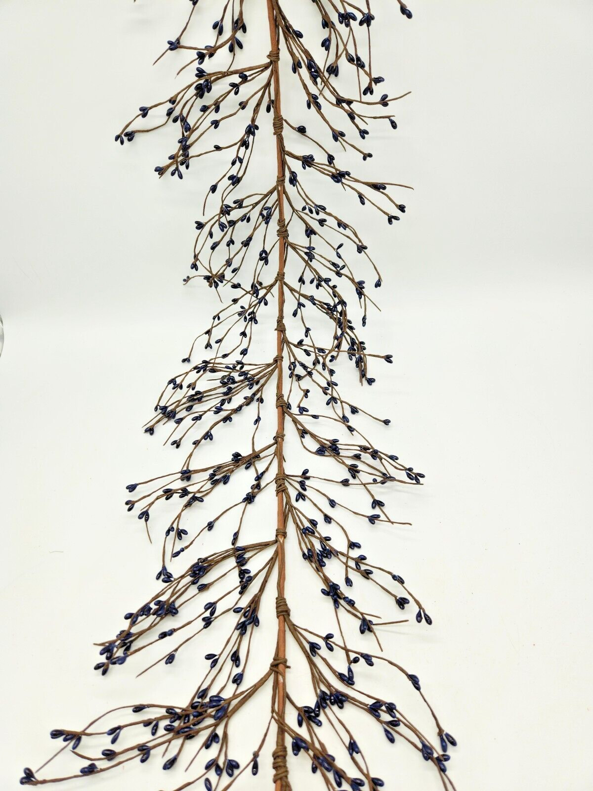 EV-C36 Pip Berry Garland in Country Navy Blue
