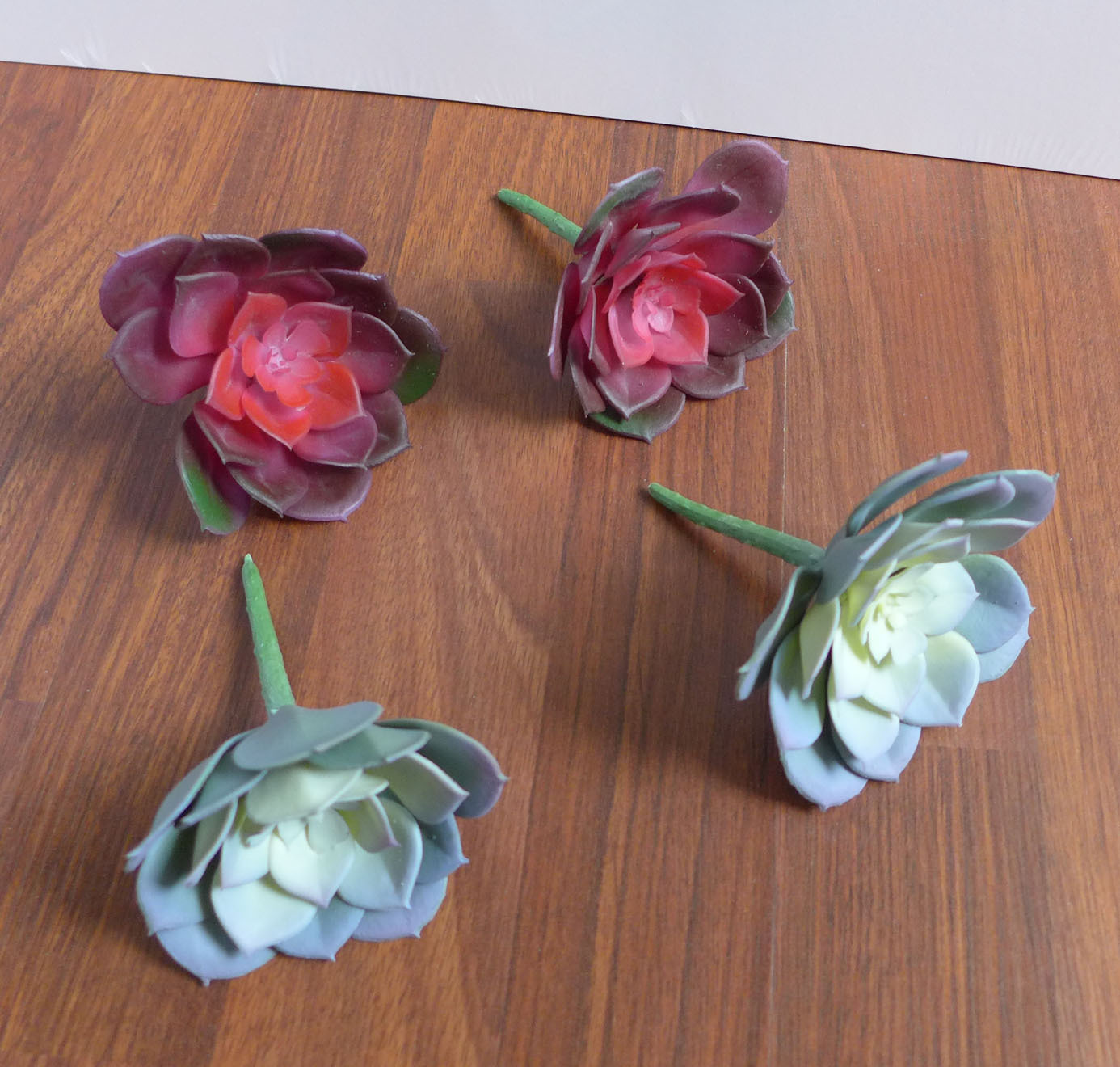2 Gray + 2 Red Artificial Plastic Succulents Snow Lotus Grass