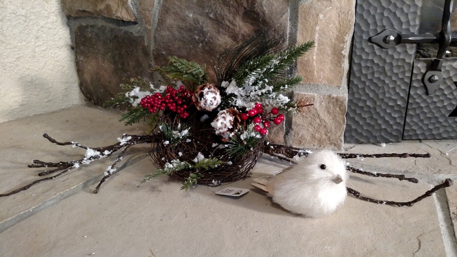 NWT RAZ 21″ Bendable Bird NEST Snowy BRANCH Twig Berries Christmas table Decor