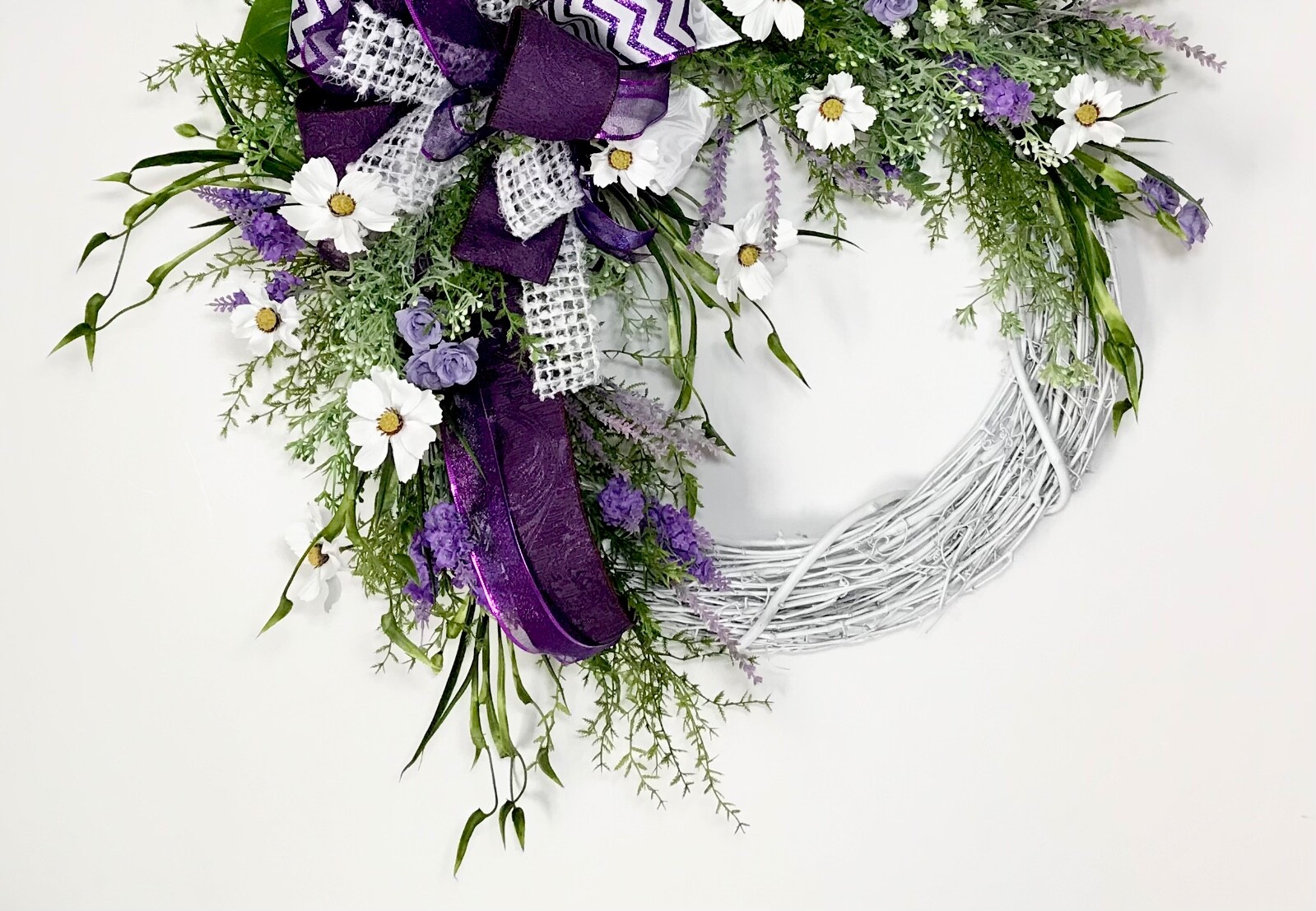 SPRING WHITE GRAPEVINE WREATH FRONT DOOR PURPLE SPRING FLOWERS HANDMADE NEW